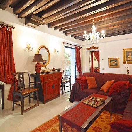 Zattere Cottage Close To Guggenheim Venesia Bagian luar foto