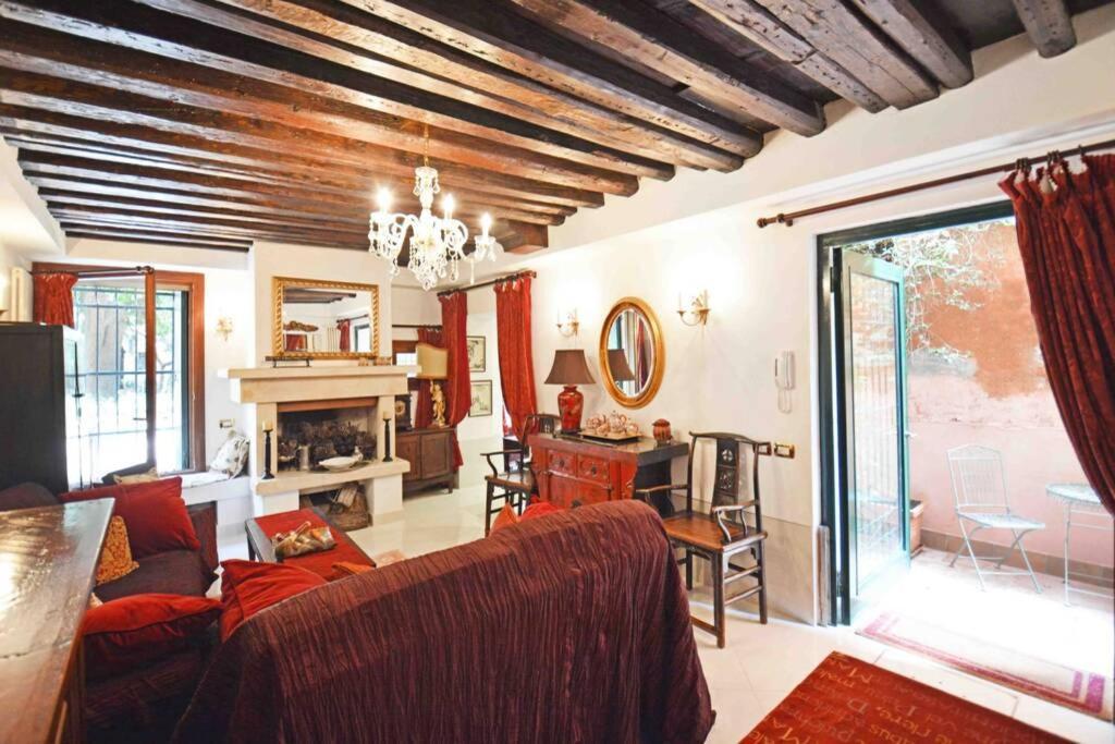 Zattere Cottage Close To Guggenheim Venesia Bagian luar foto