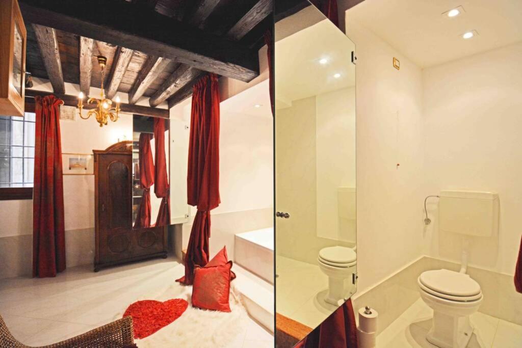 Zattere Cottage Close To Guggenheim Venesia Bagian luar foto