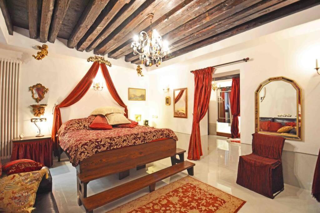 Zattere Cottage Close To Guggenheim Venesia Bagian luar foto