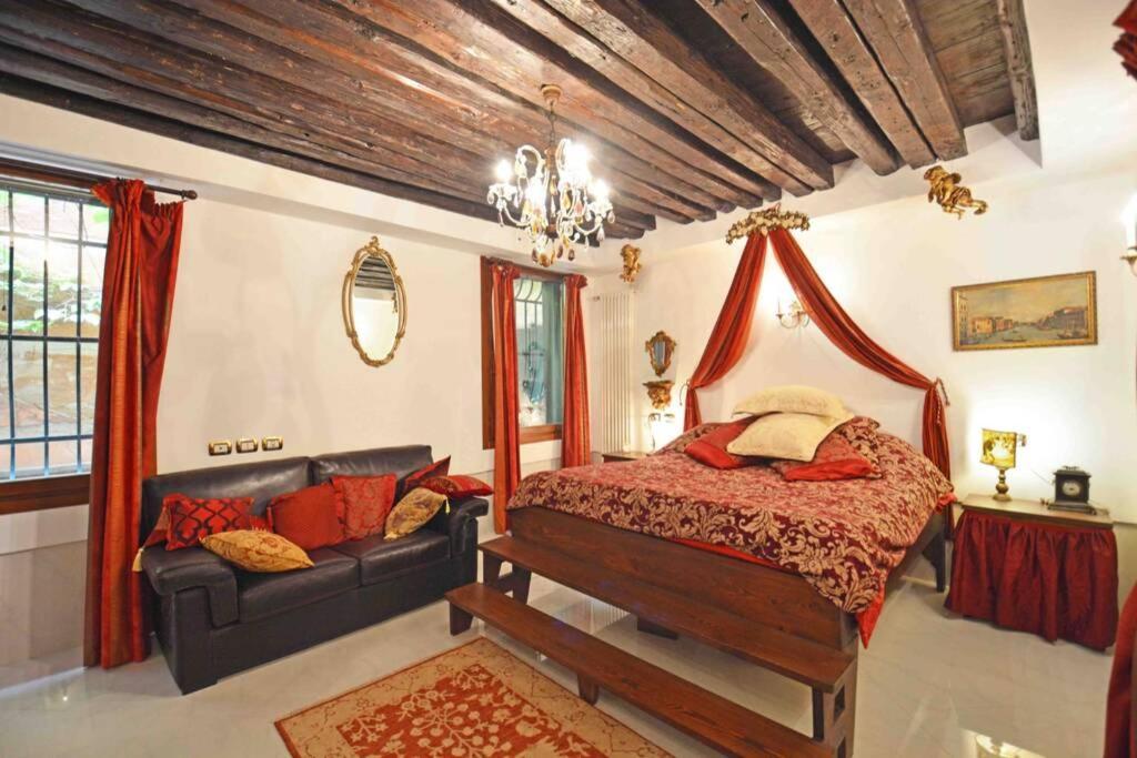 Zattere Cottage Close To Guggenheim Venesia Bagian luar foto